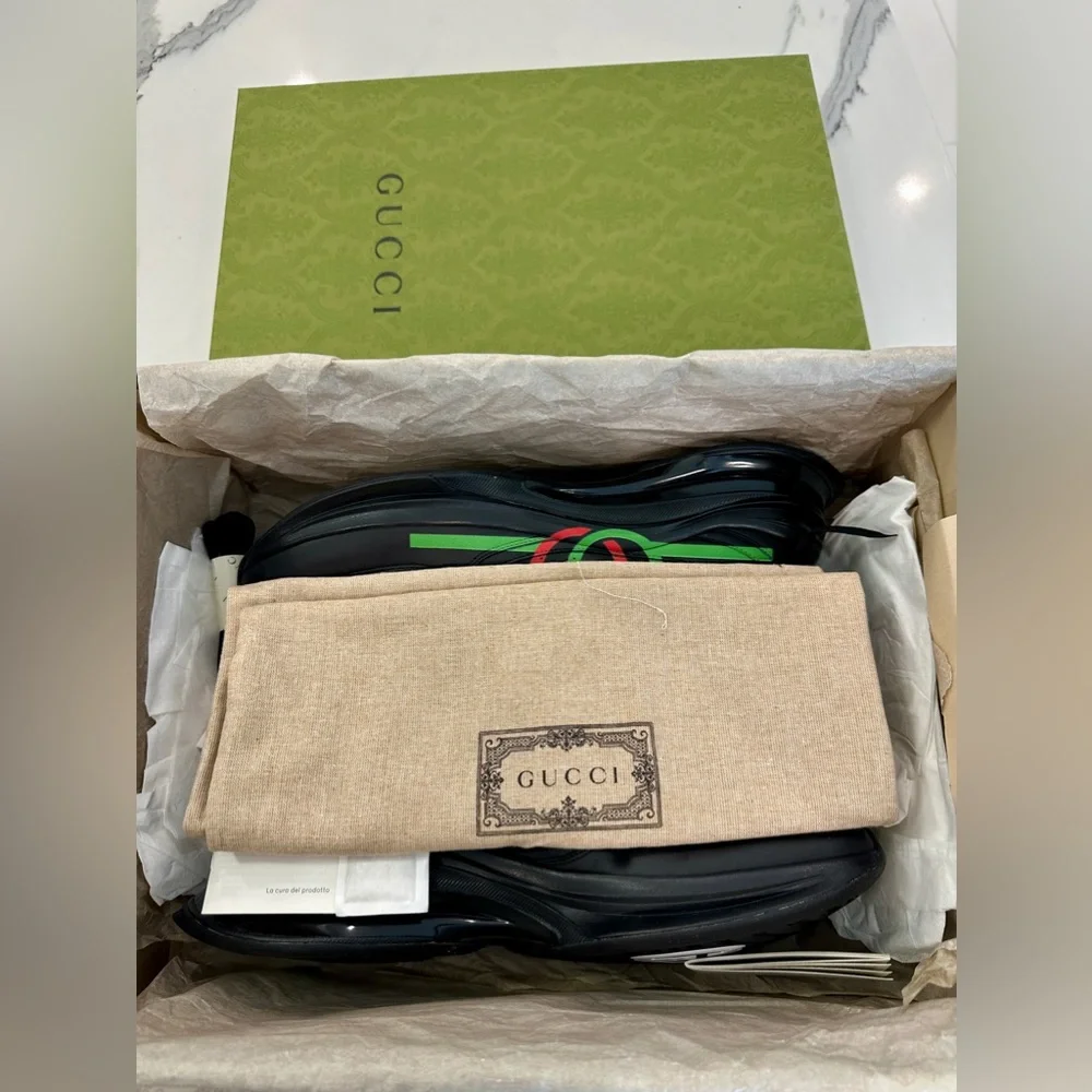 Gucci Men’s Run Sneakers